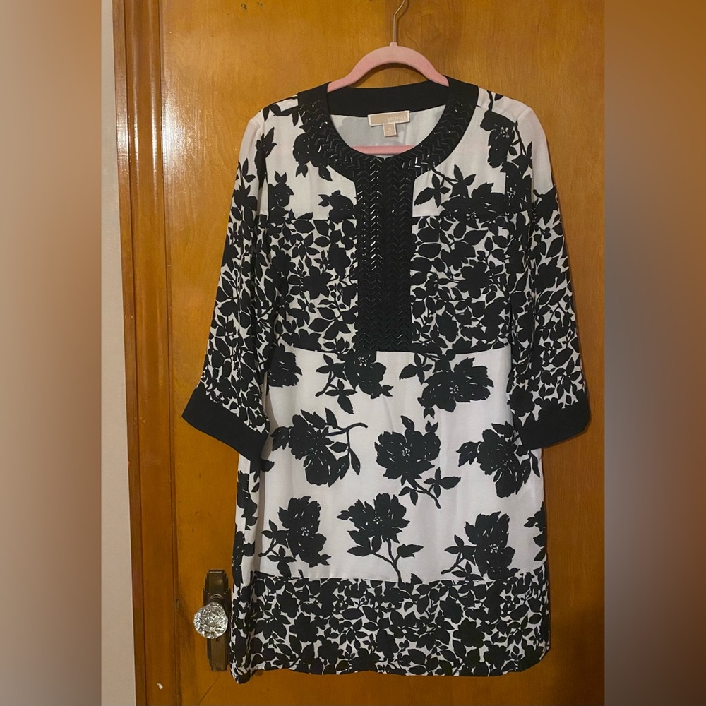Michael Kors black and white floral midi women’s dress